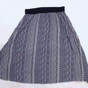 LuLaRoe Jill Skirt, Large
